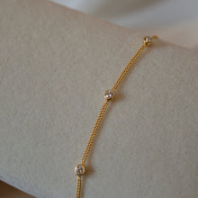 Load image into Gallery viewer, Yellow Gold Vermeil &#39;By The Yard&#39; bracelet
