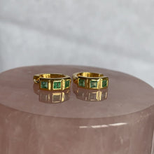 Load and play video in Gallery viewer, Emerald Huggie Earrings - Gold
